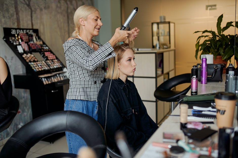 Vorteile des Haarewäschens beim Friseur